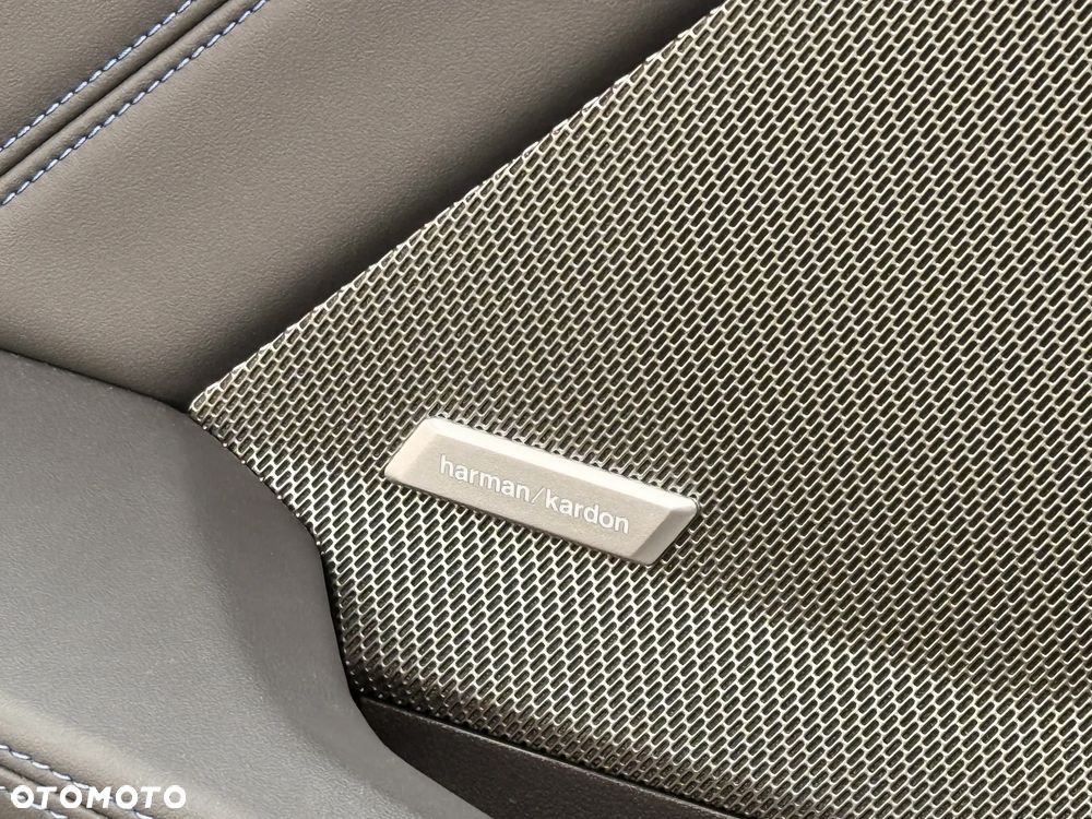 BMW Seria 1 120d - 25