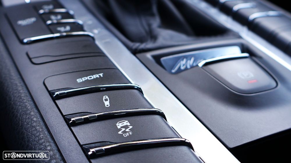 Porsche Macan S - 36