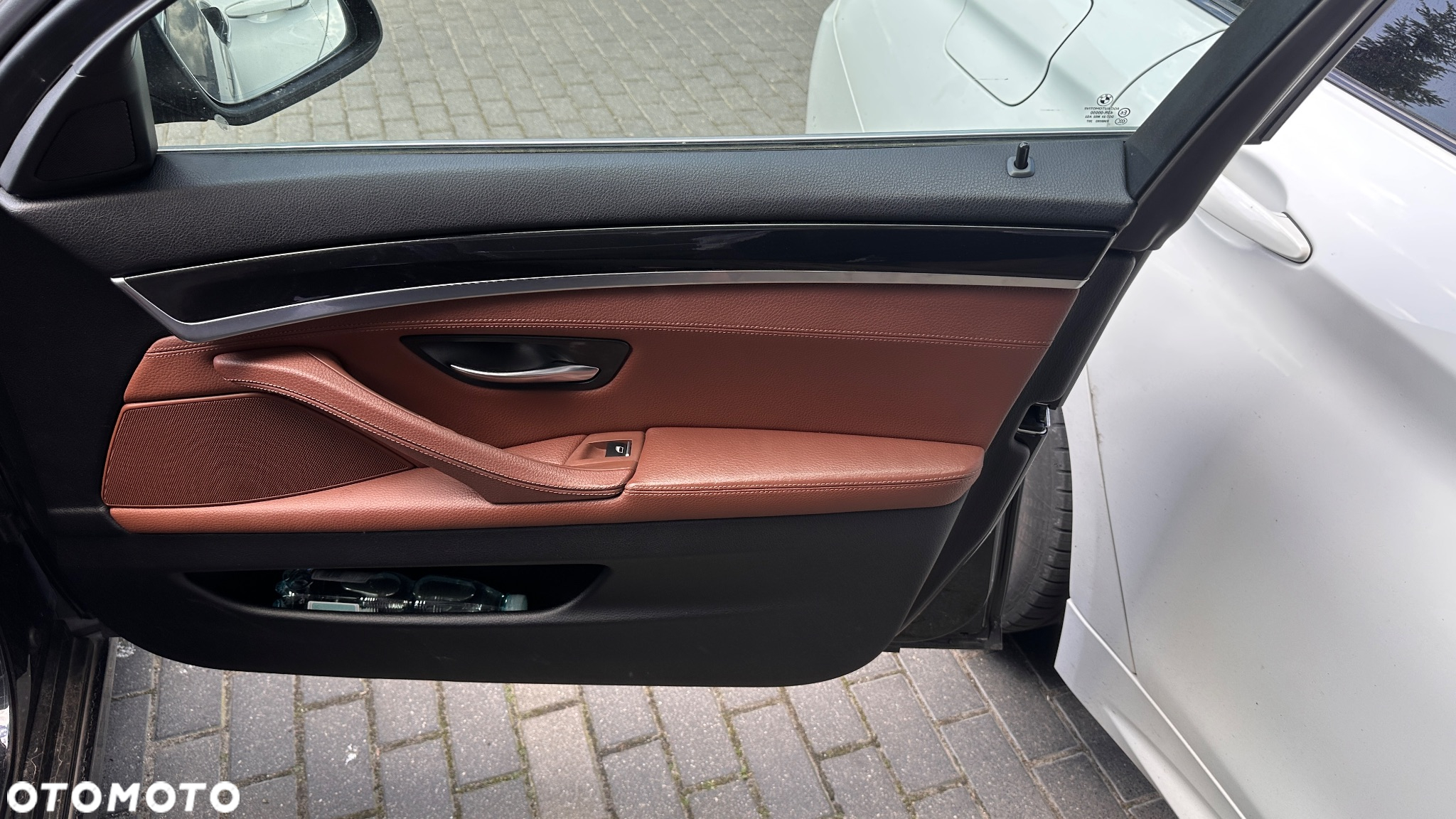 BMW Seria 5 530d xDrive Touring - 17