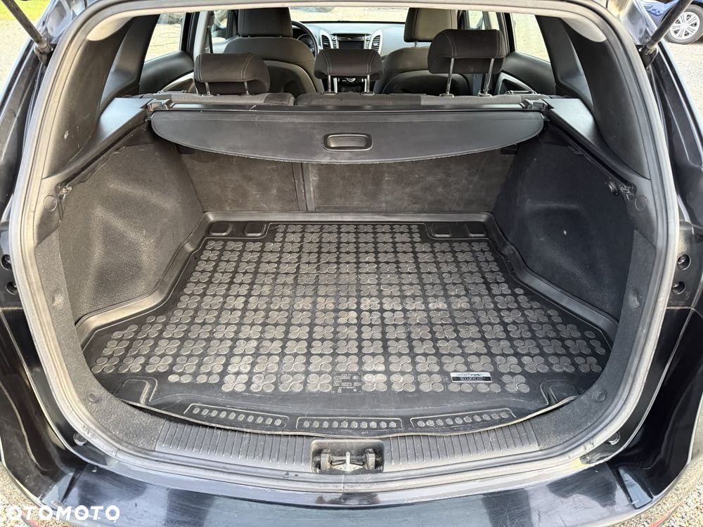 Hyundai i30 Kombi 1.6 GDi DCT Style - 18