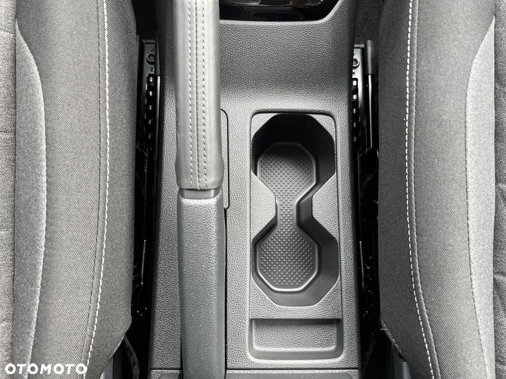 Volkswagen T-Cross - 24