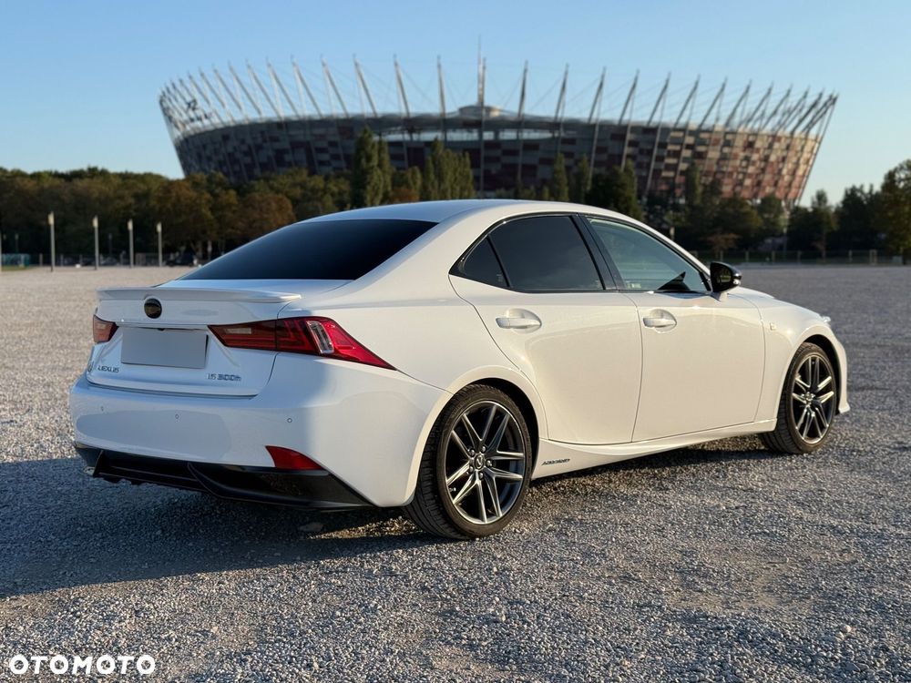 Lexus IS - 3