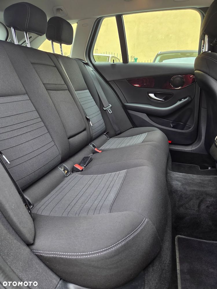 Mercedes-Benz Klasa C 200 d 9G-TRONIC - 17