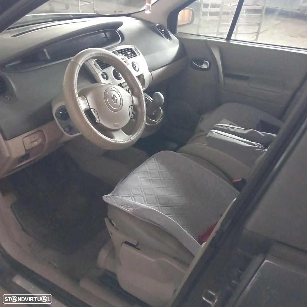 Renault Scénic 1.5 dCi Dynamique - 6