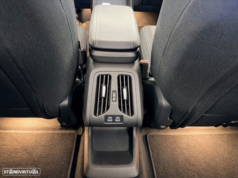 BMW 225xe Active Tourer e xDrive Edição Optimized - 31