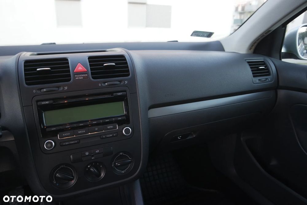 Volkswagen Golf V 1.4 TSI Comfortline - 17