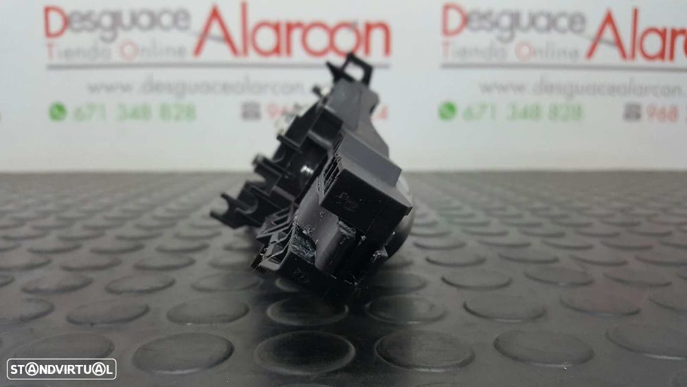 PUXADOR EXTERIOR TRASEIRO ESQUERDO BMW SERIE 1 LIM. (F20) 116D - 6