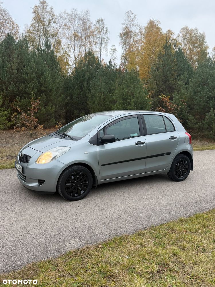 Toyota Yaris - 19