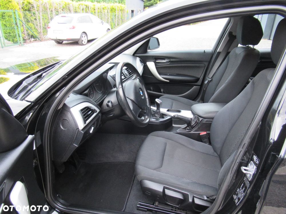BMW Seria 1 114i - 9