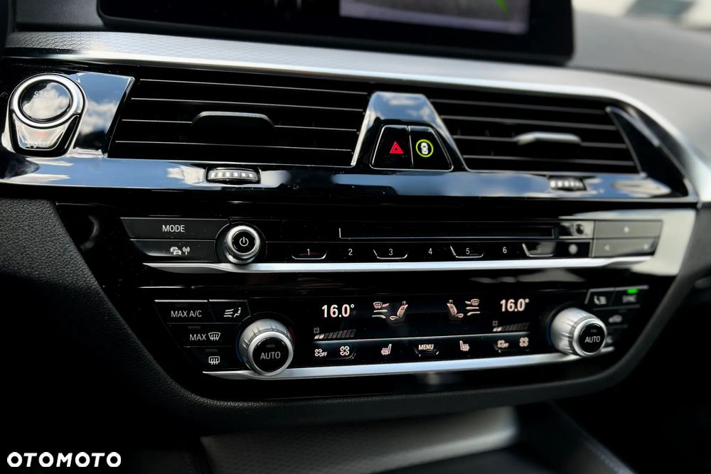 BMW Seria 5 520d xDrive M Sport sport - 20
