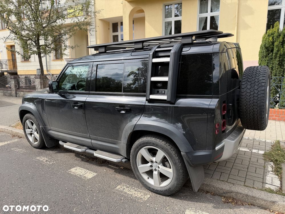 Land Rover Defender 2022 photo 2