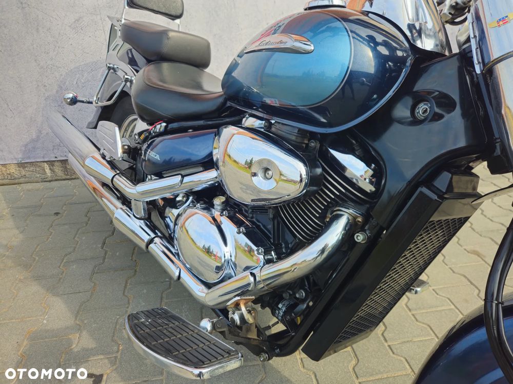 Suzuki VL 800 Volusia - 11