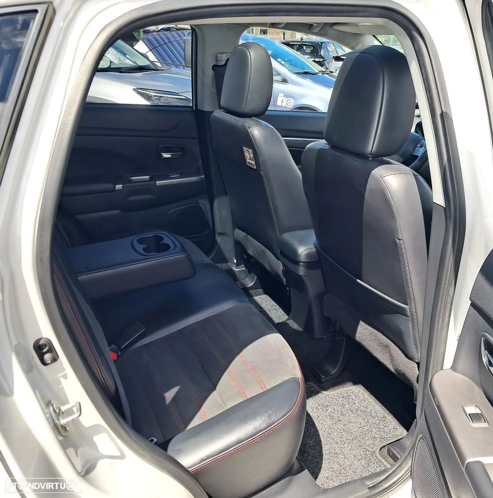 Mitsubishi ASX 1.6 DI-D Instyle Connect Edition - 14