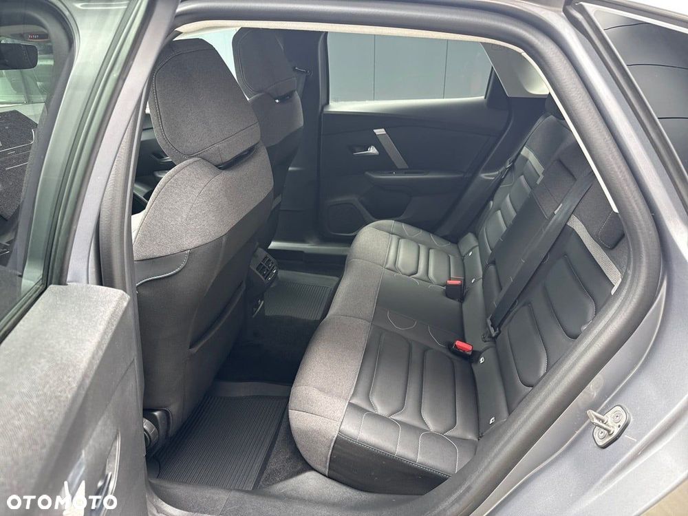 Citroën C4X - 10