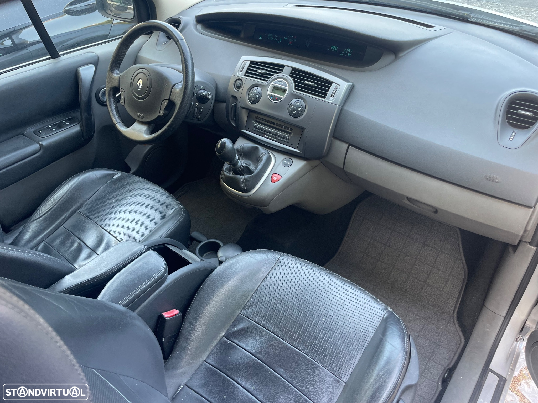 Renault Scénic 1.5 dCi Privilège Luxe - 9