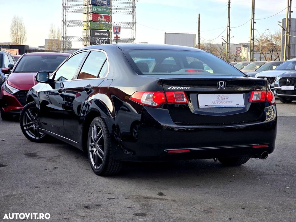 Honda Accord - 10