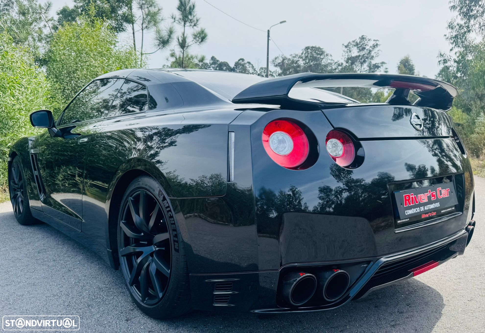 Nissan GT-R 3.8 V6 Black Edition - 16