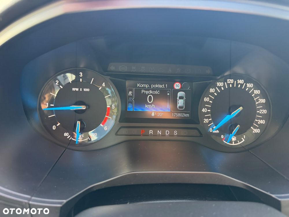 Ford S-Max - 13