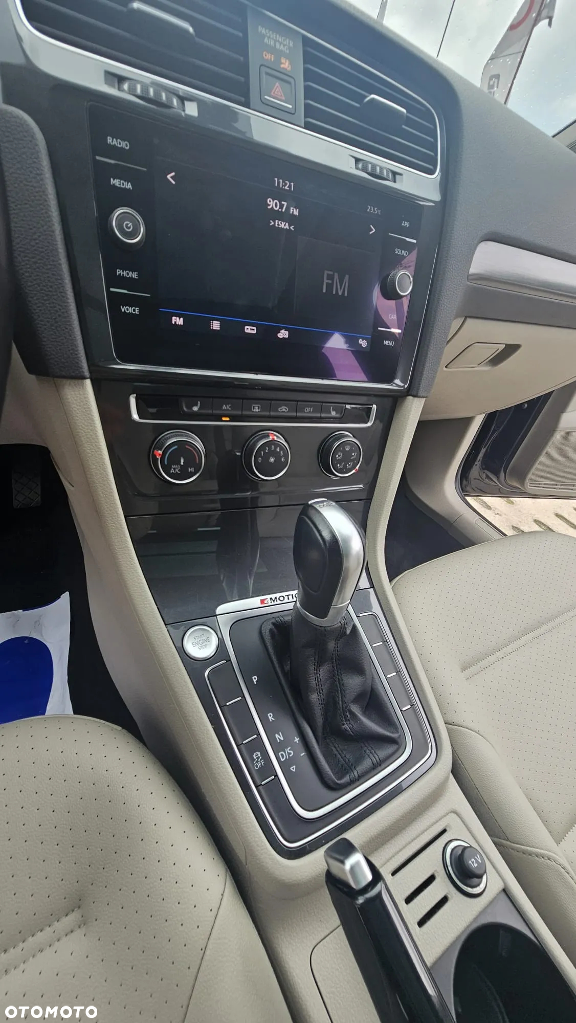 Volkswagen Golf - 12