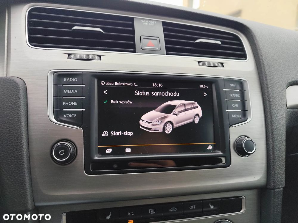 Volkswagen Golf 1.6 TDI BlueMotion Comfortline - 19