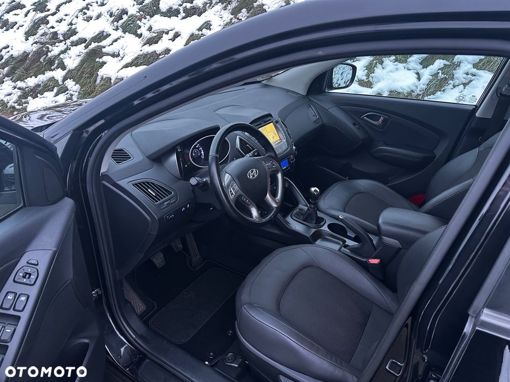 Hyundai ix35 1.6 2WD Fifa World Cup Edition - 18