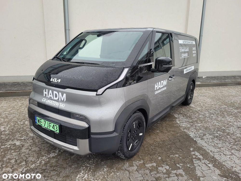Kia PV5 - 1
