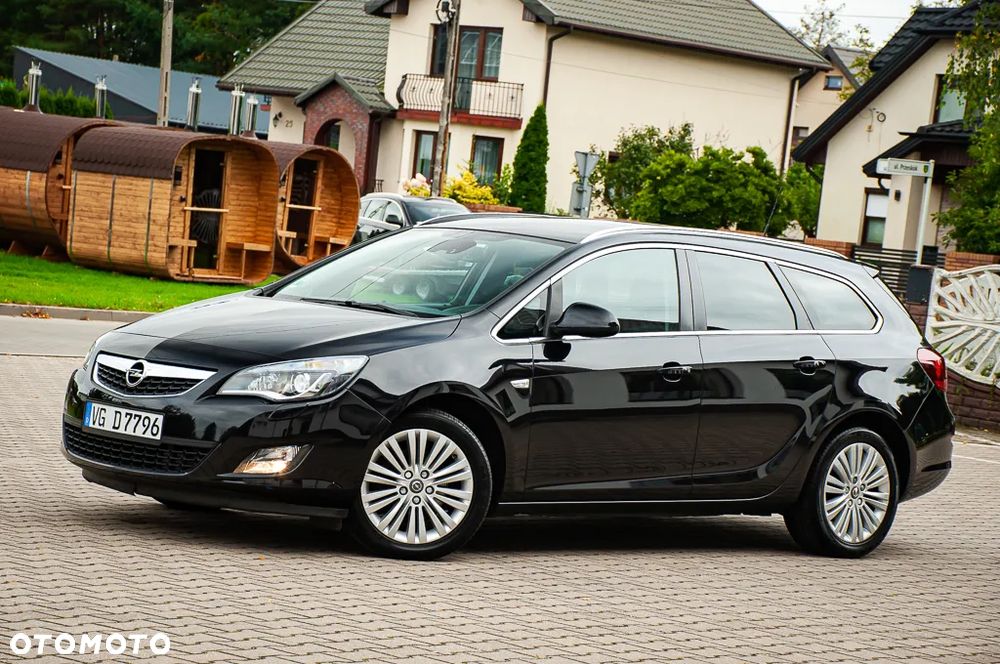 Opel Astra 1.6 Turbo Edition - 11