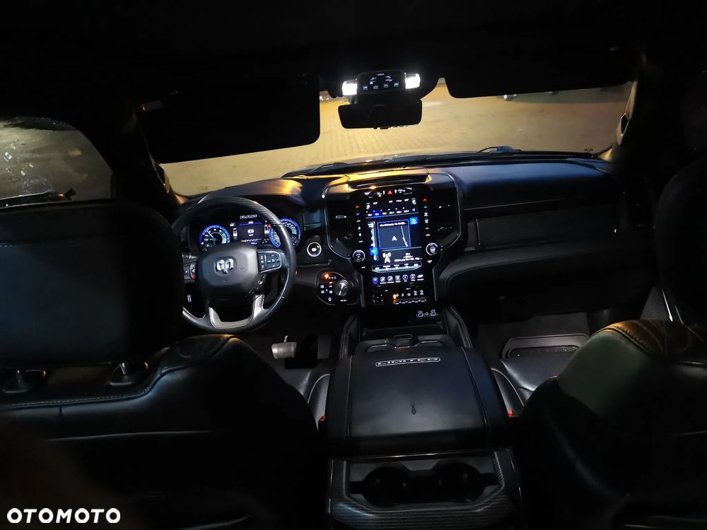 RAM 1500 Crew Cab Limited - 10