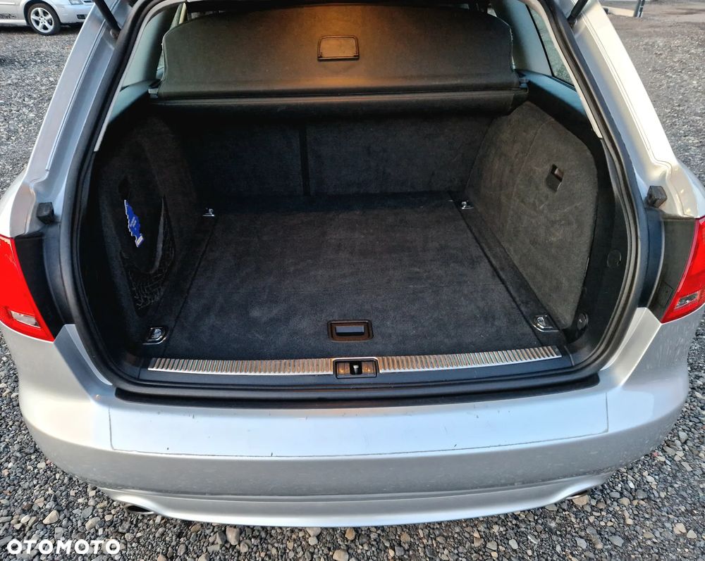 Audi A4 Avant - 10