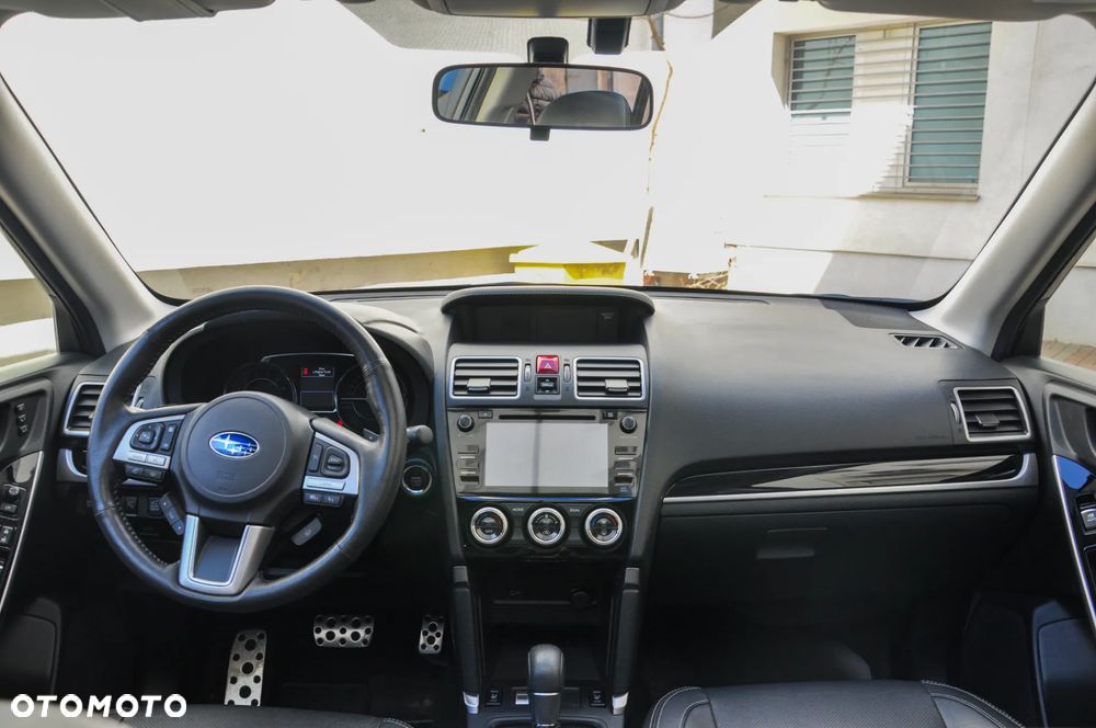 Subaru Forester 2.0 XT Platinum Lineartronic - 10