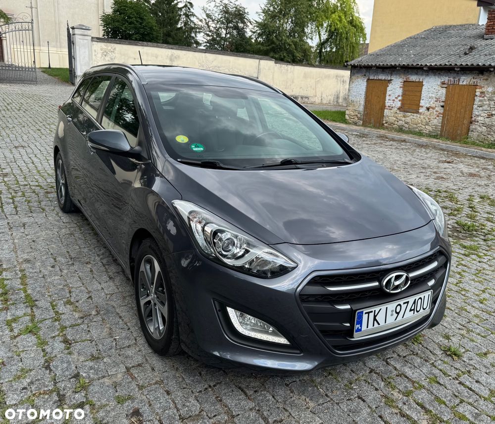 Hyundai i30 blue 1.6 CRDi Classic Navigation - 10