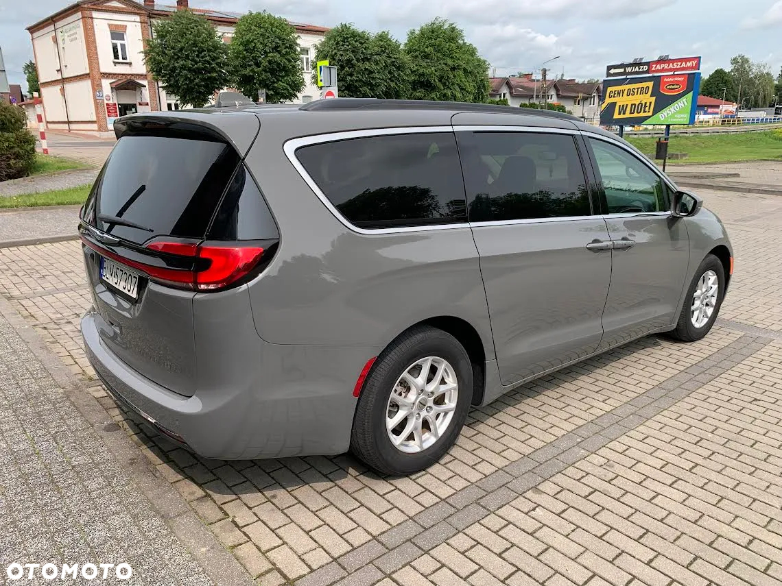 Chrysler Pacifica - 18