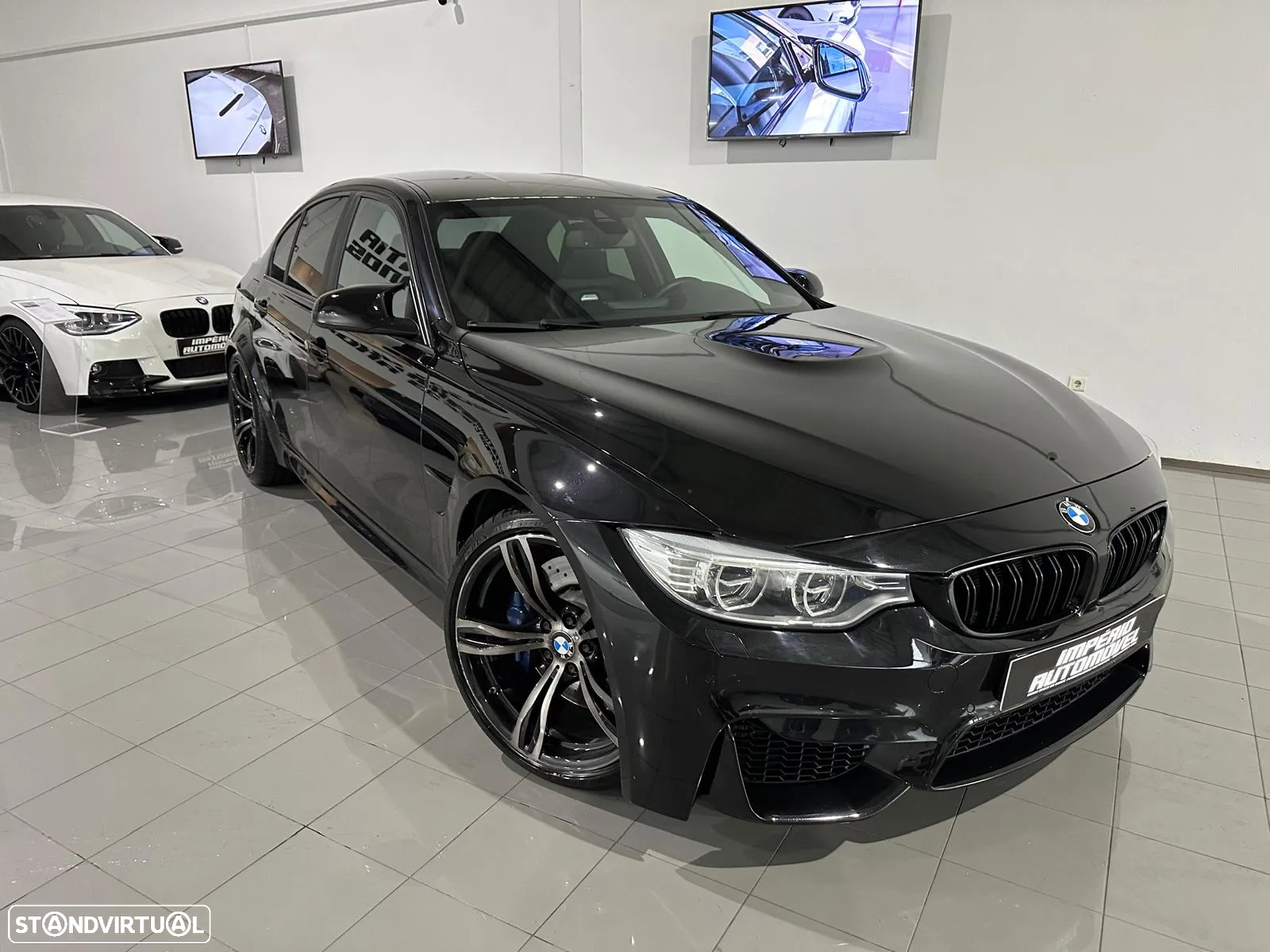 BMW M3 Auto - 28