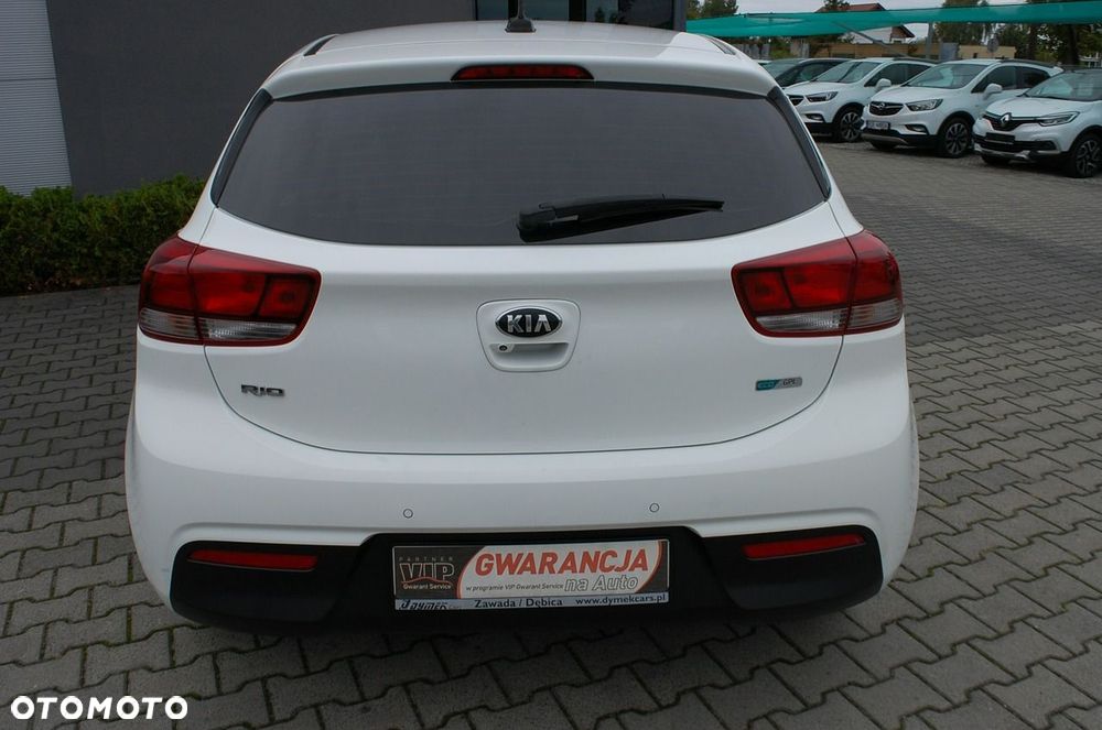 Kia Rio - 13