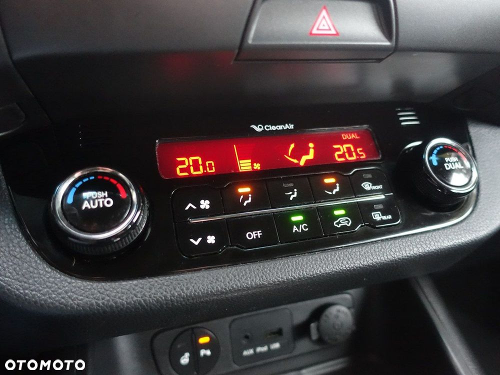 Kia Sportage 1.7 CRDI Business Line L 2WD - 25