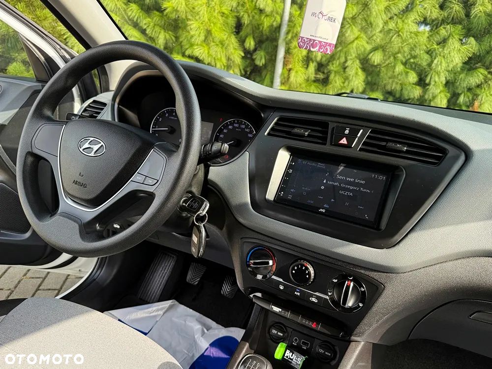 Hyundai i20 1.25 Classic + - 33