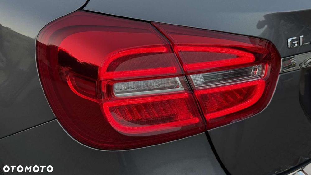 Mercedes-Benz GLA 200 Style - 35