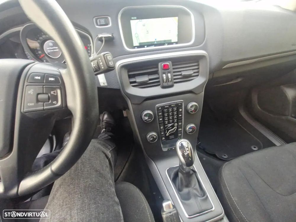 Volvo V40 D2 Geartronic Kinetic - 14