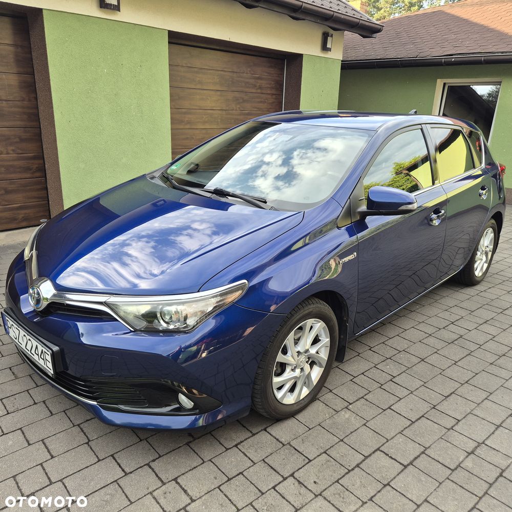 Toyota Auris - 1