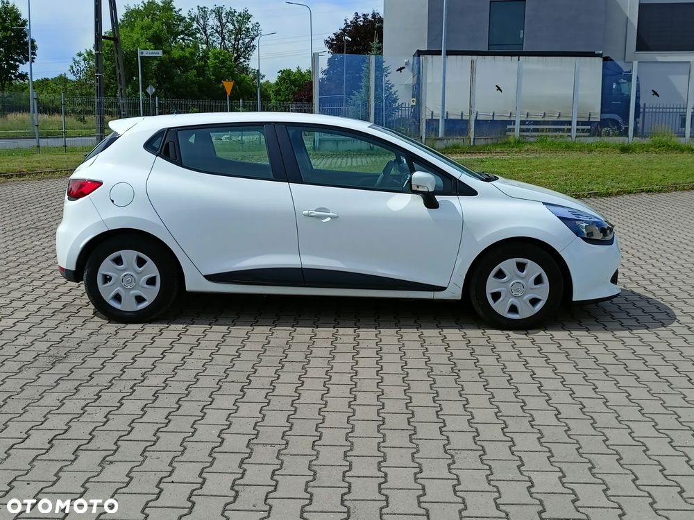 Renault Clio 1.2 16V 75 Life - 2
