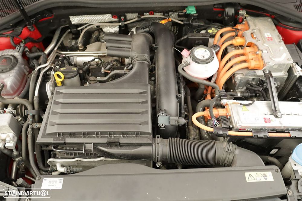 Audi A3 Sportback 45 TFSIe S line - 22