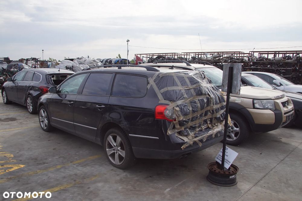 Auto na części - Volkswagen Passat B6 1.9 TDI 105 KM BXE HNV C9X 2006R Maska Drzwi Lusterka Zderzak Błotnik Silnik Skrzynia - 5