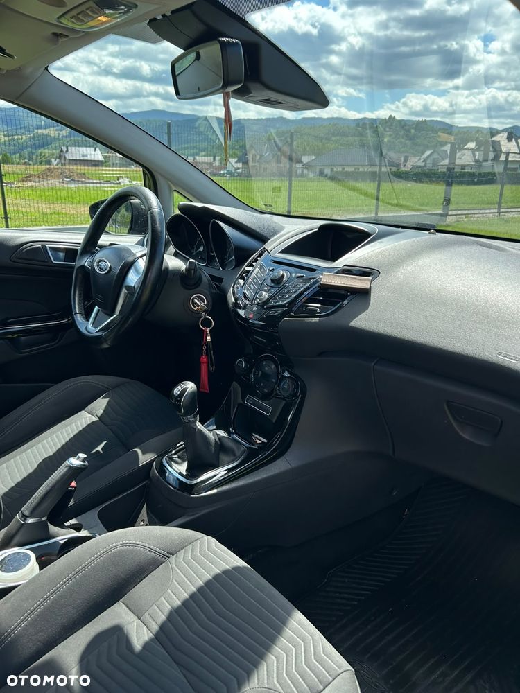 Ford Fiesta 1.0 EcoBoost Titanium - 11