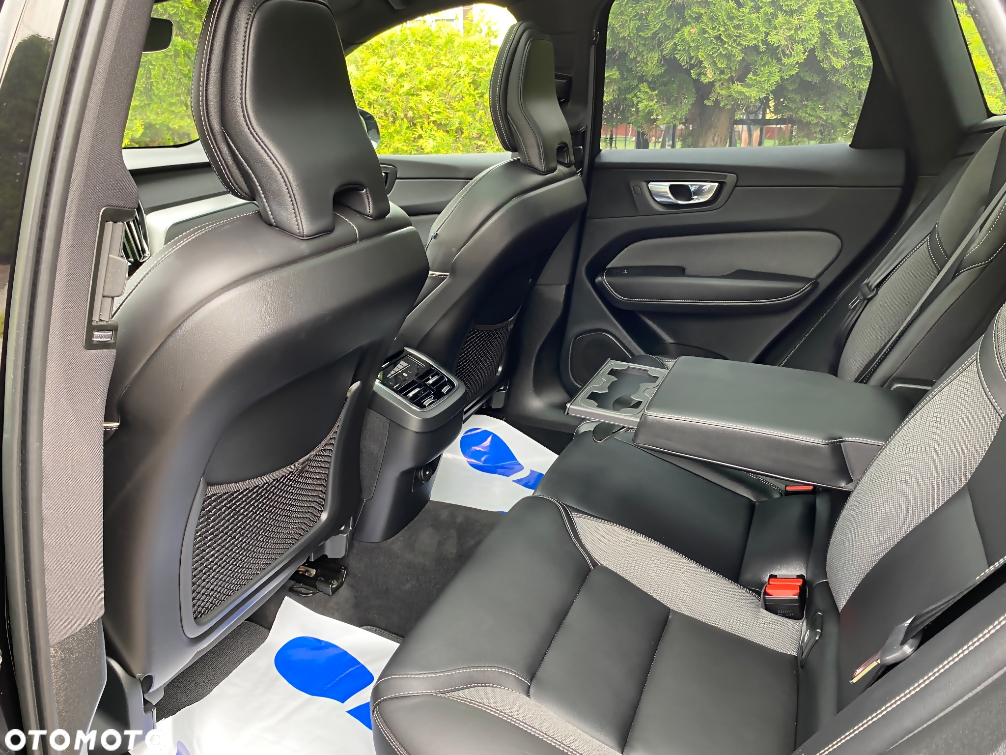 Volvo XC 60 B4 D Geartronic RDesign - 23