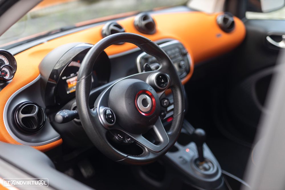 Smart ForTwo Coupé 1.0 mhd Passion 71 Softouch - 19