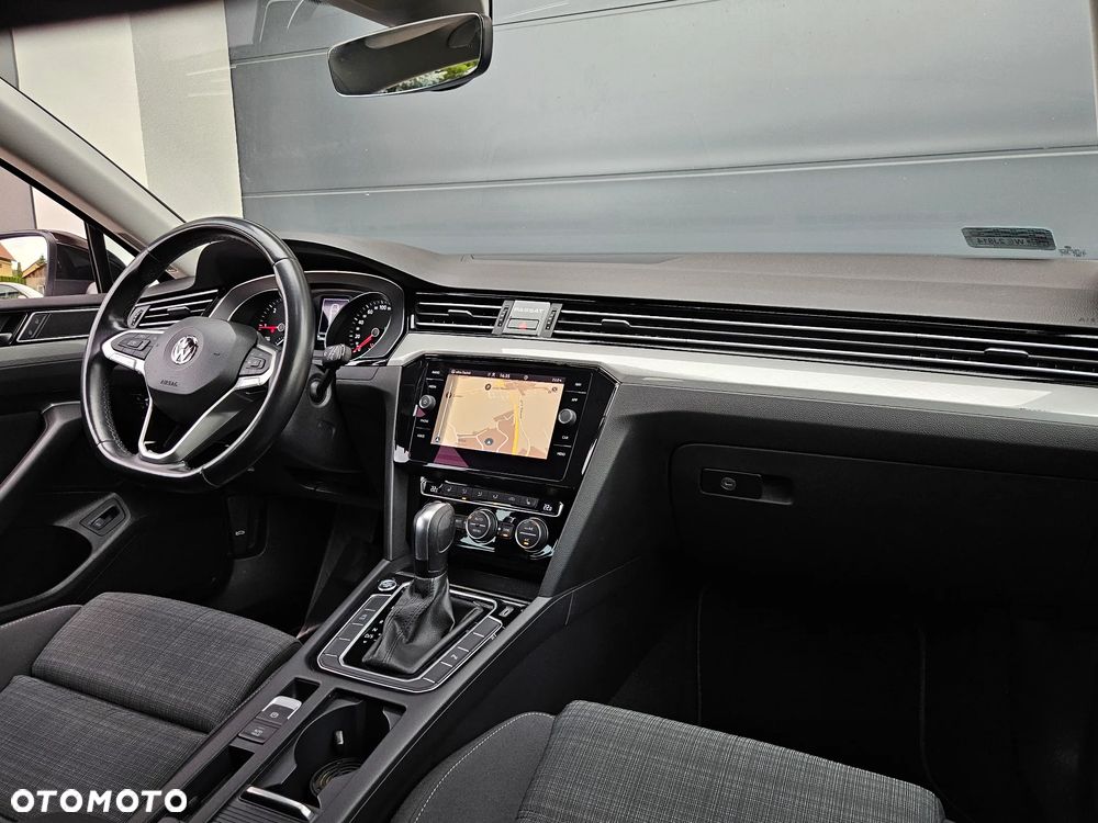 Volkswagen Passat 2.0 TDI EVO Business DSG - 22