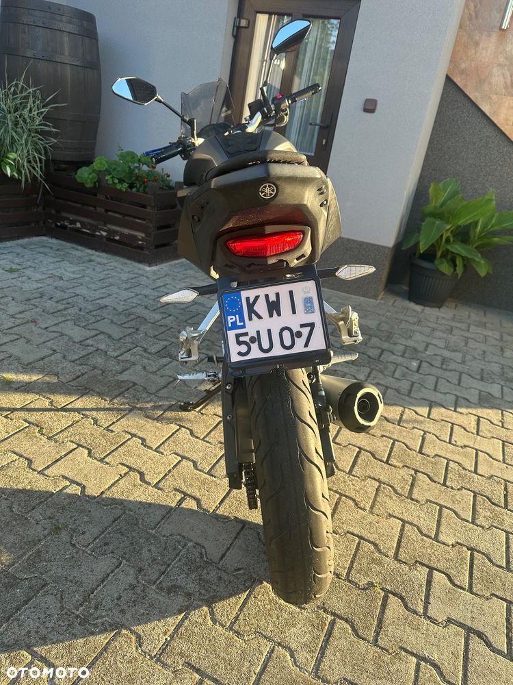 Yamaha MT - 8