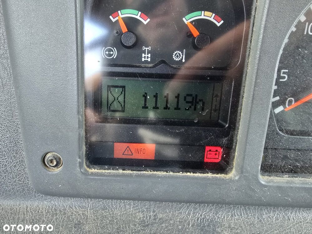 Volvo A25D - 18