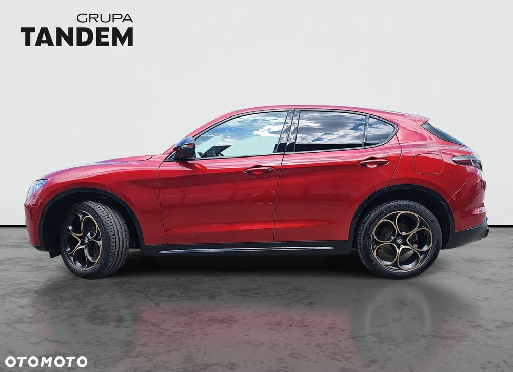 Alfa Romeo Stelvio - 8