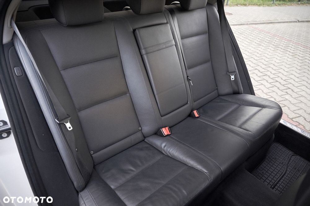 Mercedes-Benz Klasa S 500 L BlueEffICIENCY 4-Matic - 26